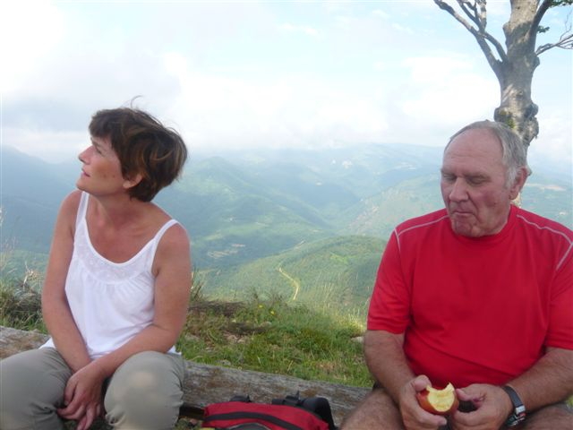 pause avec la brume au loin